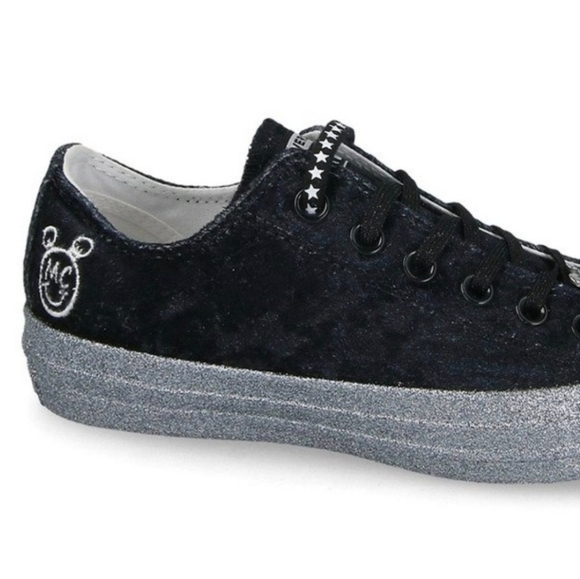CONVERSE x Miley Cyrus low star ox Shoes Size 6 - Picture 3 of 5